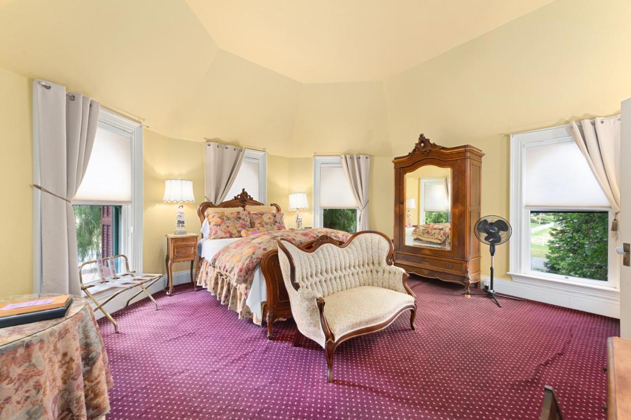 سانتا روسا، كاليفورنيا The Gables Wine Country Inn المظهر الخارجي الصورة
