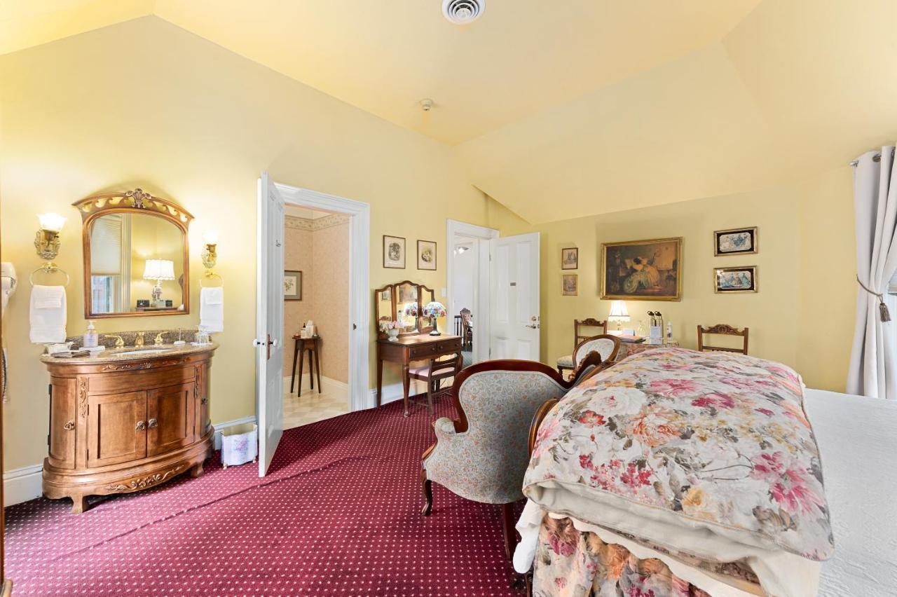 سانتا روسا، كاليفورنيا The Gables Wine Country Inn المظهر الخارجي الصورة
