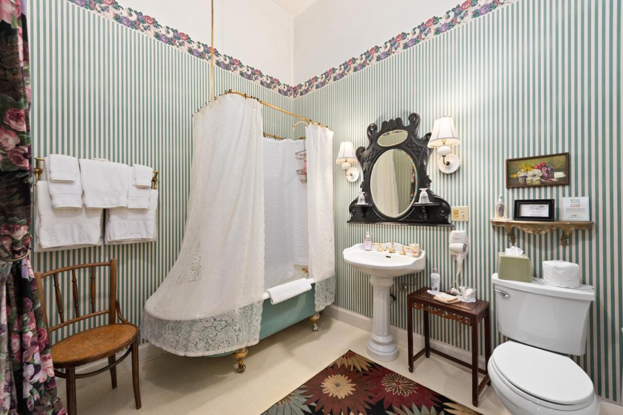 سانتا روسا، كاليفورنيا The Gables Wine Country Inn المظهر الخارجي الصورة