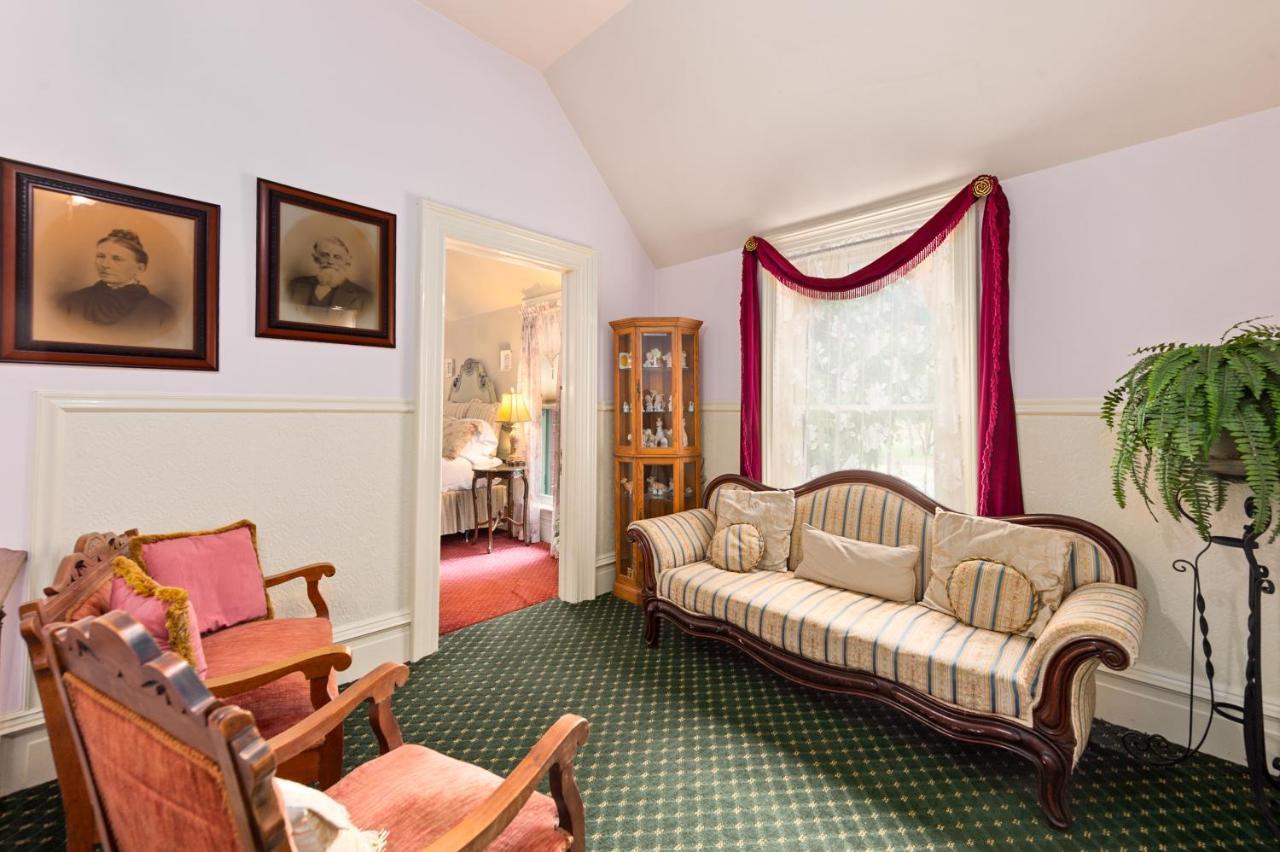 سانتا روسا، كاليفورنيا The Gables Wine Country Inn المظهر الخارجي الصورة