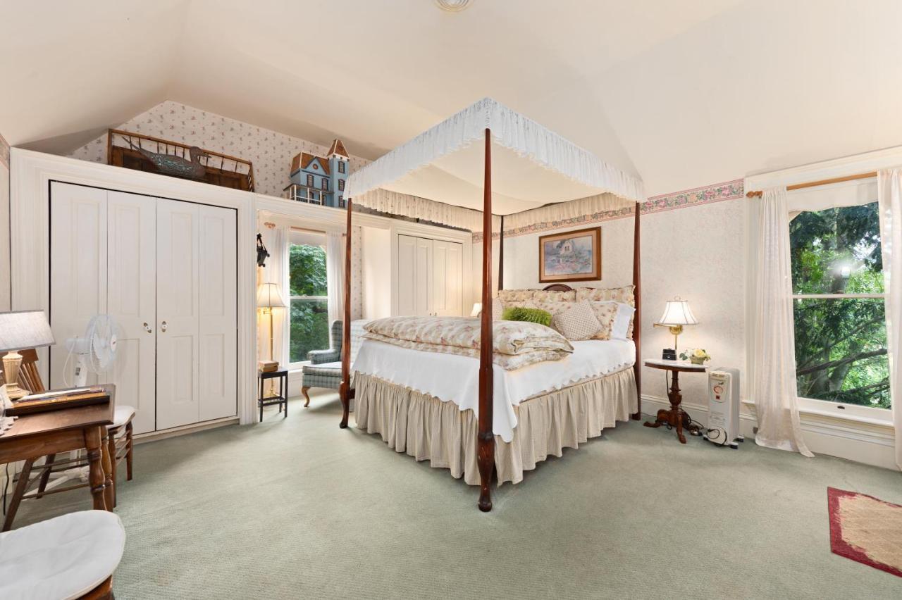 سانتا روسا، كاليفورنيا The Gables Wine Country Inn المظهر الخارجي الصورة